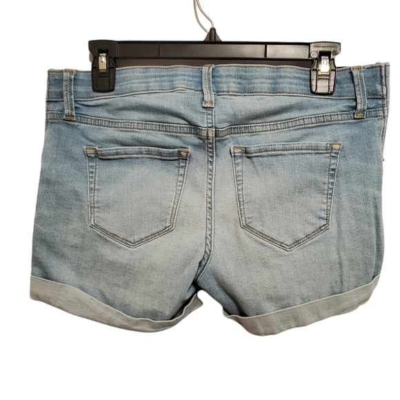 Isabel Denim Maternity Shorts - Picture 5 of 12
